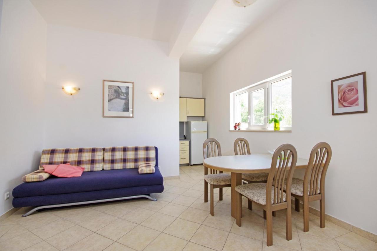 Matanovi Dvori Md Apartments Makarska Exteriör bild