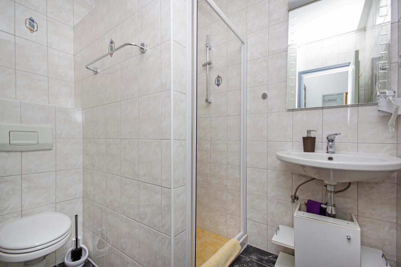 Matanovi Dvori Md Apartments Makarska Exteriör bild